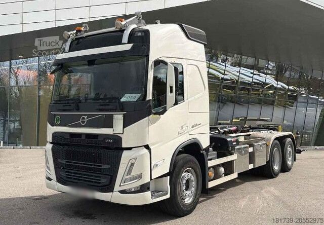 LKW mit Haken Volvo FM 460 6X2*4 / HIAB ULT21S61 hooklift