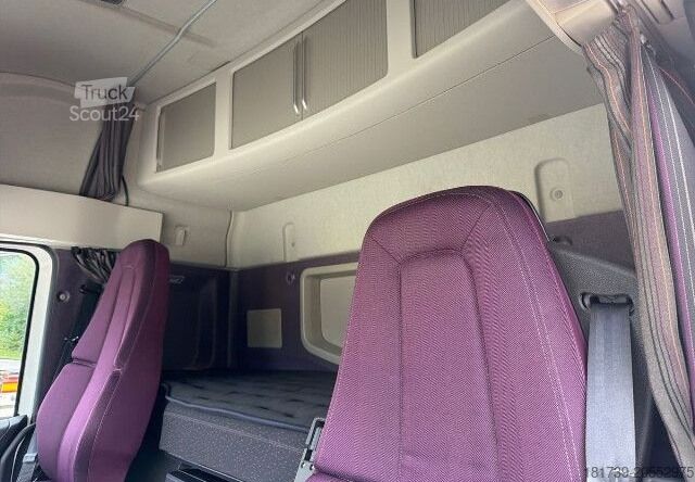 Hakowiec Volvo FM 460 6X2*4 / HIAB ULT21S61 hooklift