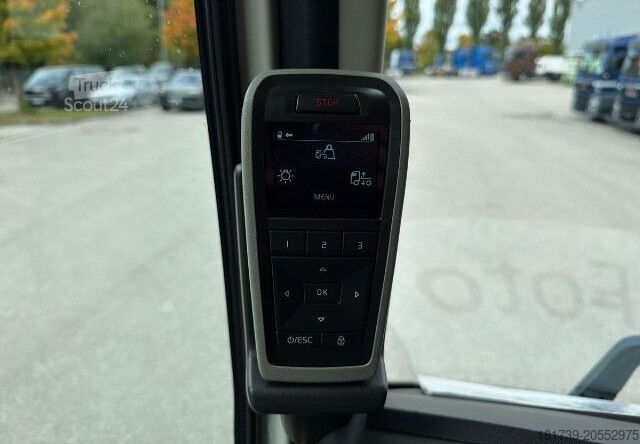 Hakowiec Volvo FM 460 6X2*4 / HIAB ULT21S61 hooklift