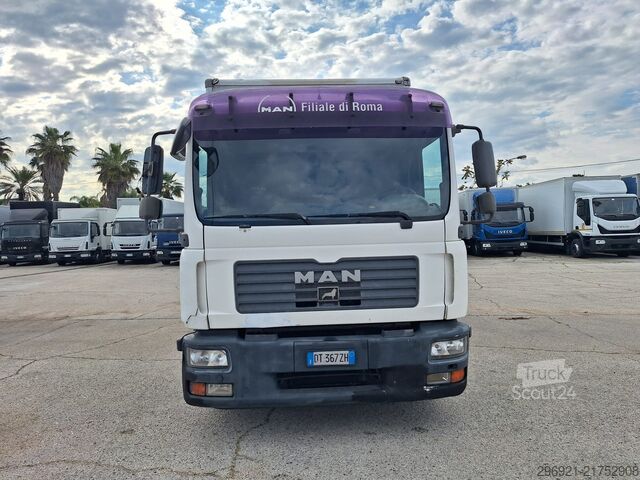 Furgone chiuso MAN TGL 8.180N
