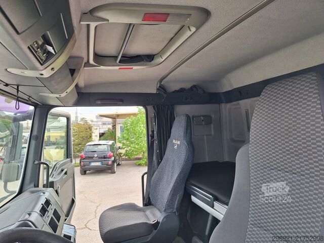 Furgone chiuso MAN TGL 8.180N