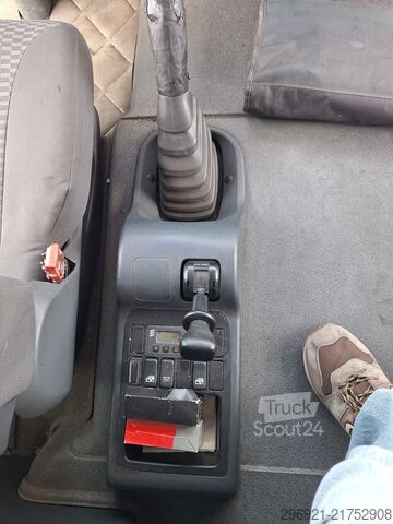 Furgone chiuso MAN TGL 8.180N