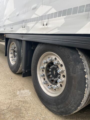 Open oplegger met zeil Schmitz Cargobull SCB S2 SCS 18/1-13.62 Curtainsider