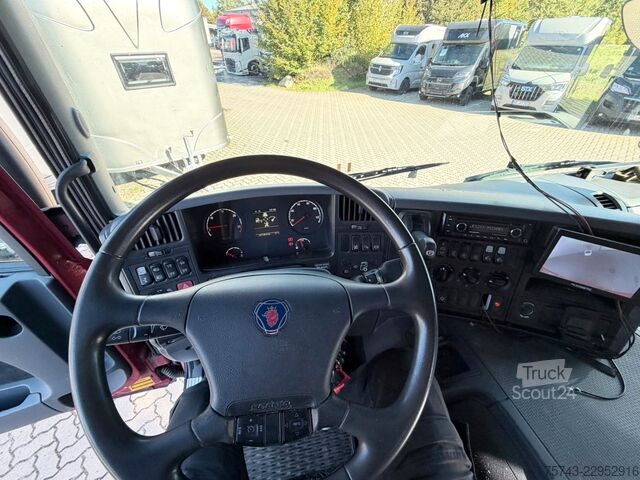 Boskapsbil SCANIA P320 EHC Aufbau 6-7 Pferde Wohnung