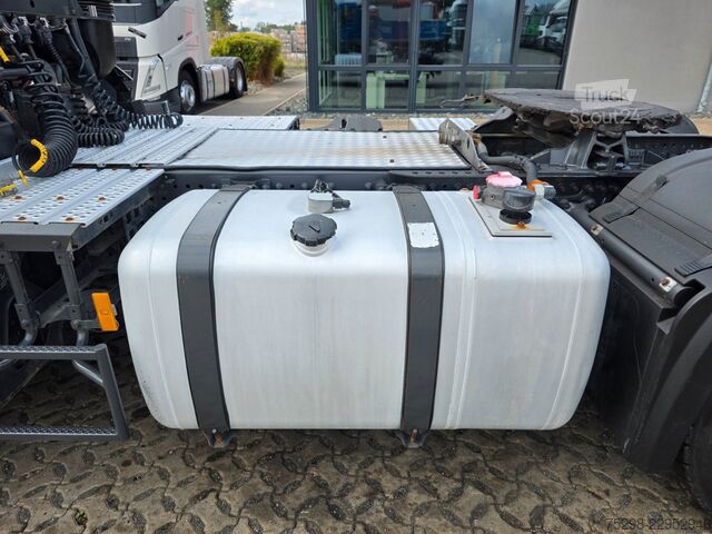 Standard dragbil MERCEDES-BENZ Arocs 1843 | Nebenabtrieb