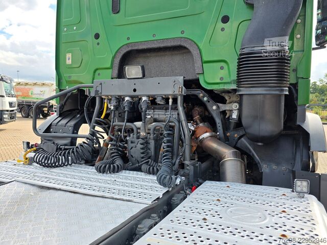 Standard dragbil MERCEDES-BENZ Arocs 1843 | Nebenabtrieb