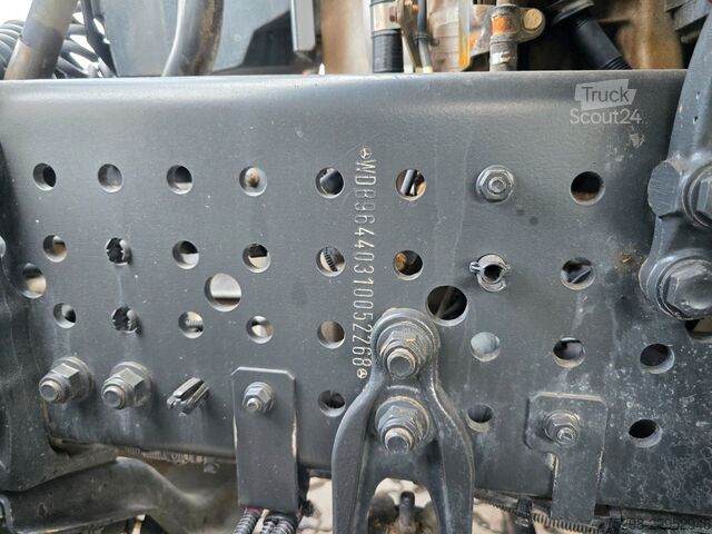 Standard dragbil MERCEDES-BENZ Arocs 1843 | Nebenabtrieb