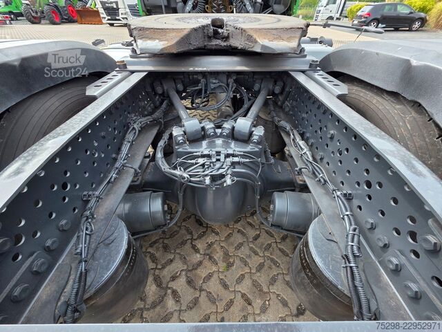Standardni tegljač MERCEDES-BENZ Actros 1846 | Retarder | Alu-Felgen | Kompressor