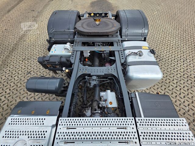 Standardni tegljač MERCEDES-BENZ Actros 1846 | Retarder | Alu-Felgen | Kompressor