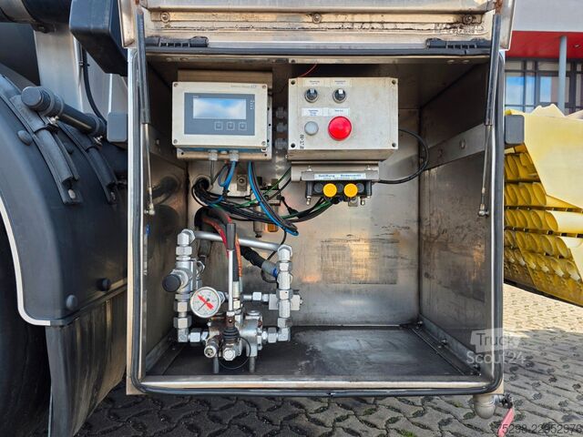 Poluprikolica cisterna SCHRADER TSA | Alu-Felgen | Liftachse I Pumpe