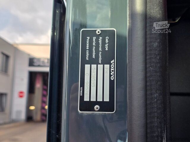 Kamion za prevoz pića VOLVO FH 460 | Lift-Lenkachse | Ladebordwand