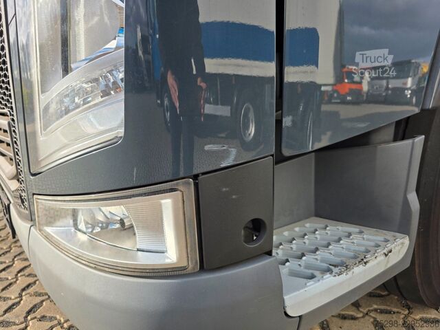 Kamion za prevoz pića VOLVO FH 460 | Lift-Lenkachse | Ladebordwand
