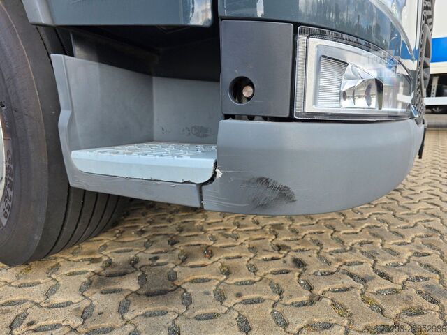 Kamion za prevoz pića VOLVO FH 460 | Lift-Lenkachse | Ladebordwand