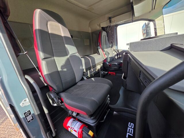 Kamion za prevoz pića VOLVO FH 460 | Lift-Lenkachse | Ladebordwand
