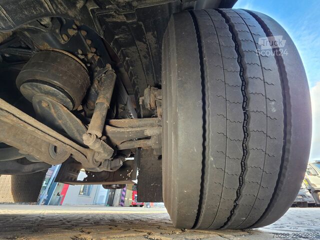 Kamion za prevoz pića VOLVO FH 460 | Lift-Lenkachse | Ladebordwand