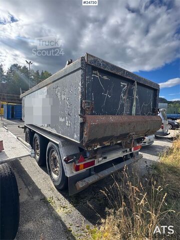 Maur Triple-axle trailer – Requires repairs Maur Triple-axle trailer – Requires repairs