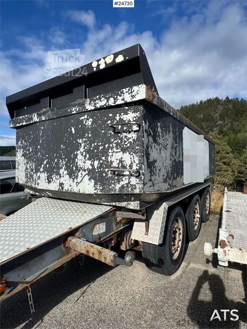 Maur Triple-axle trailer – Requires repairs Maur Triple-axle trailer – Requires repairs