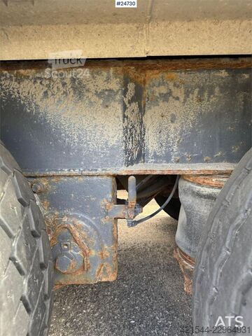 Maur Triple-axle trailer – Requires repairs Maur Triple-axle trailer – Requires repairs
