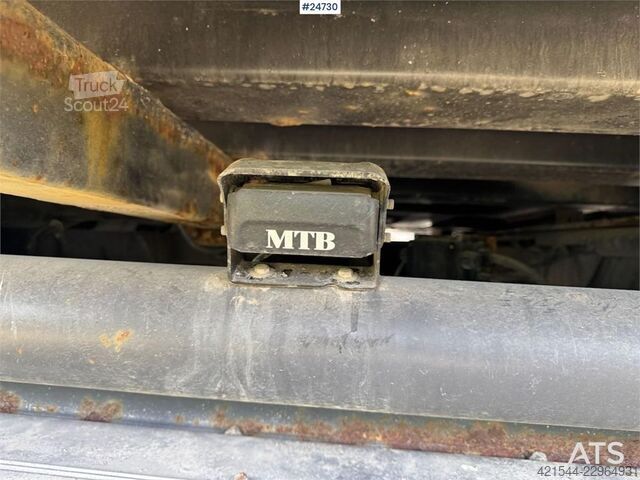 Maur Triple-axle trailer – Requires repairs Maur Triple-axle trailer – Requires repairs