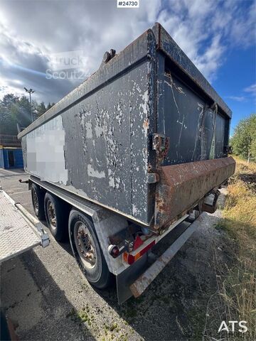 Maur Triple-axle trailer – Requires repairs Maur Triple-axle trailer – Requires repairs