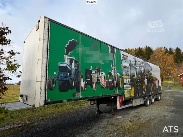 Ekeri polpriklopnik s kesonom z aluminijastimi rampami Ekeri Box semi-trailer with aluminium ramps