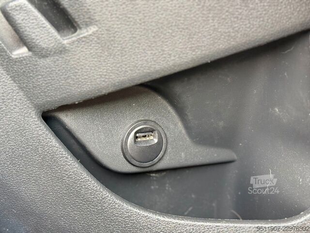 Furgão de painéis Citroën Berlingo 1.6 BlueHDi 100 Business Economy Kamera
