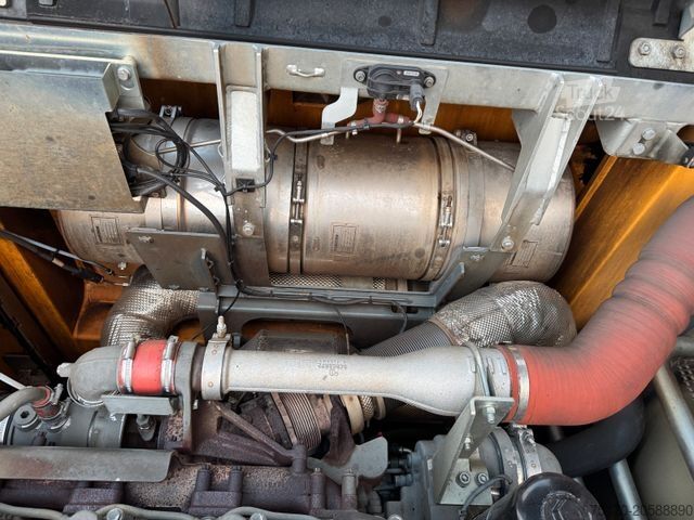 Kolesni bager LIEBHERR LH 50 M Timber / inkl. Holzzange / 2020 / 11m