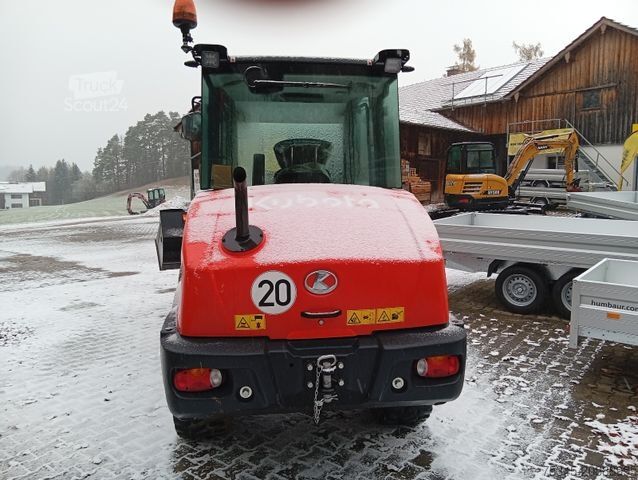 Kerekes rakodó KUBOTA R070