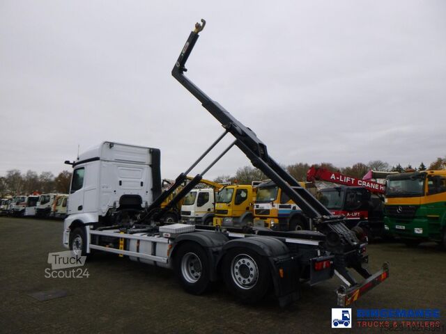 System med krogarm Mercedes Actros 2843 6x2 Hyva container hook 20t