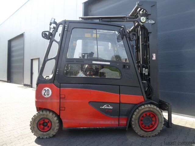 Első homlokrakodó targonca Linde E45HL-01/600