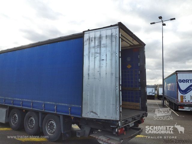 Naczepa otwarta z plandeką Schmitz Cargobull Semitrailer Curtainsider Standard Hayon
