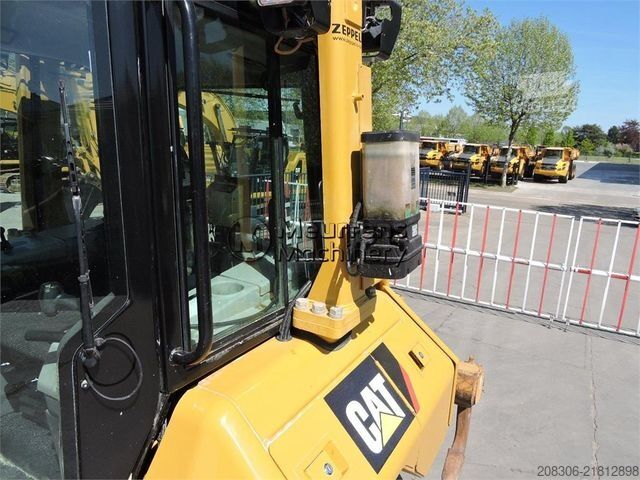 Дорожній каток CATERPILLAR D6N LGP with GPS