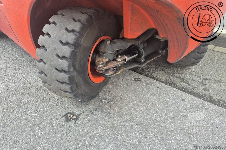 Dyzeliniai krautuvai Linde H35D-02