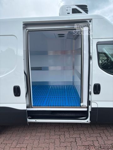 Koelwagen met geïsoleerde laadbak IVECO Daily 3520L mm Aut. Tiefkühl -20°