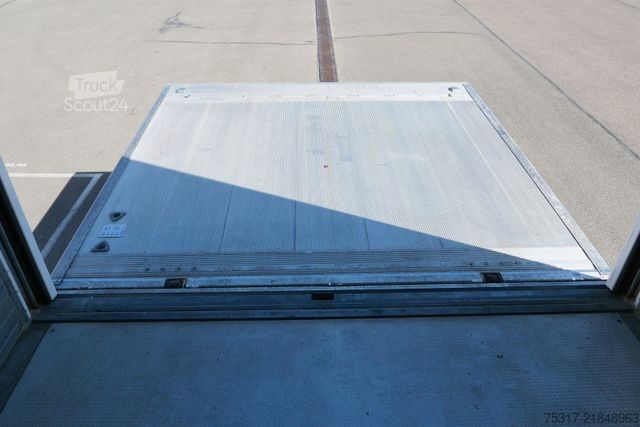 Skriňový náves SCHMITZ CARGOBULL SKO SBO 18 / LBW BÄR 2000 kg /ROLLTOR / 3 x ZURR