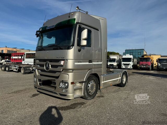 Trator de estrada padrão Mercedes-Benz ACTROS 1848 TRATTORE MEZZO D'OPERA