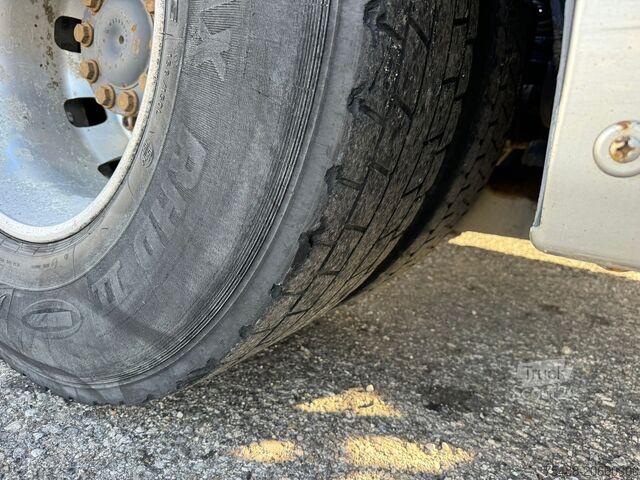 Trator de estrada padrão Mercedes-Benz ACTROS 1848 TRATTORE MEZZO D'OPERA