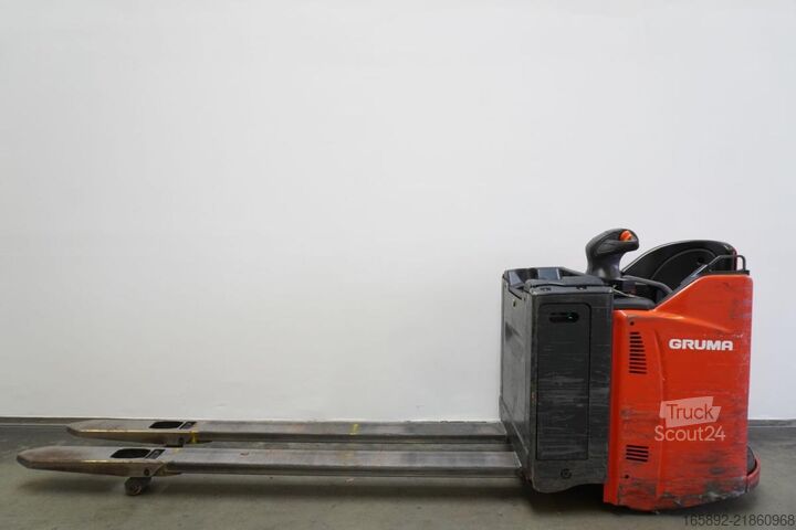 Niederhubwagen mit Fahrerstand Linde T 25 SP ION 131