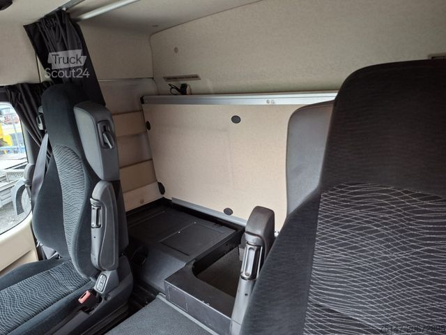 Standard dragbil MERCEDES-BENZ 1840 LS Actros 4x2 ADR Klima