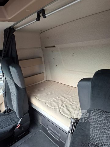 Gefahrgut LKW MERCEDES-BENZ 1843 LS Actros ADR Retarder ACC