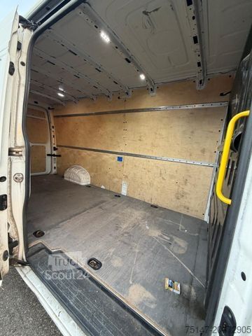 Hög tak skåpbil VOLKSWAGEN Crafter 35 Kasten Lang+Hoch 3 Sitzer