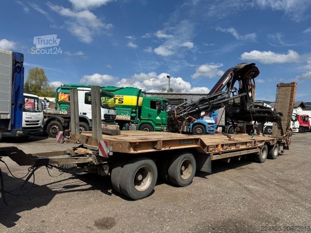 Lågbyggd trailer GOLDHOFER TU 4-2x2-32/80 TIEFLADER*2005*TÜV 04/26*