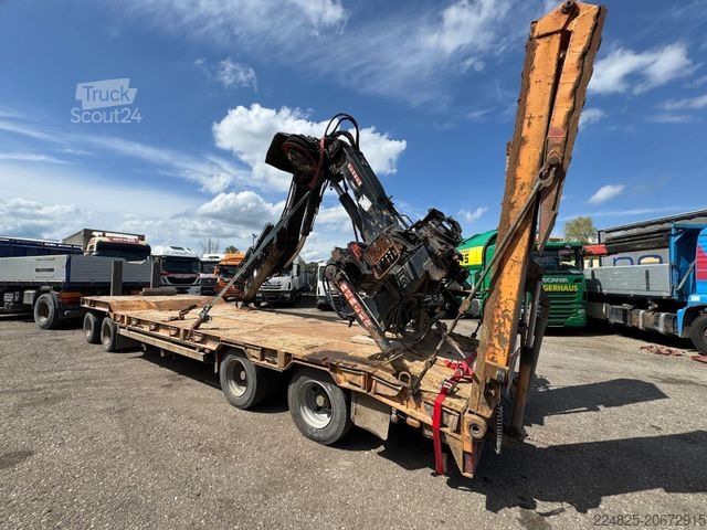 Lågbyggd trailer GOLDHOFER TU 4-2x2-32/80 TIEFLADER*2005*TÜV 04/26*