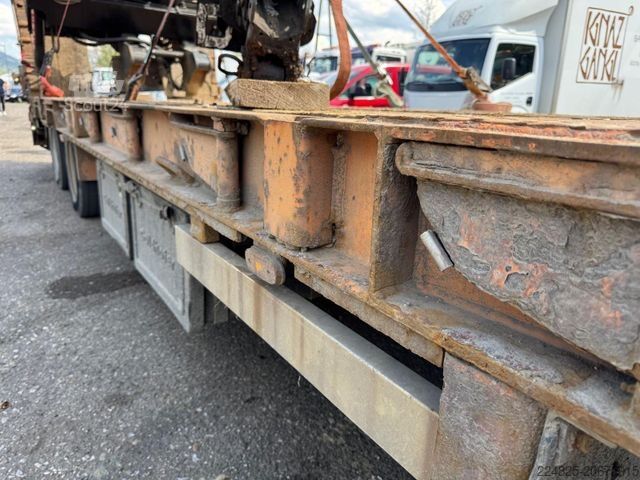 Lågbyggd trailer GOLDHOFER TU 4-2x2-32/80 TIEFLADER*2005*TÜV 04/26*