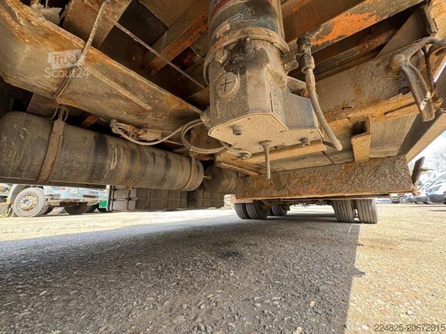 Lågbyggd trailer GOLDHOFER TU 4-2x2-32/80 TIEFLADER*2005*TÜV 04/26*