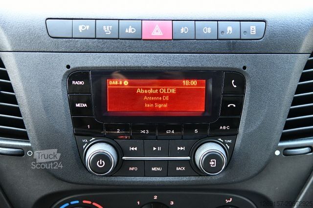 Tippbil skåpbil IVECO Daily 35S140 DoKa Dreiseitenkipper RWD AHK 3,5T