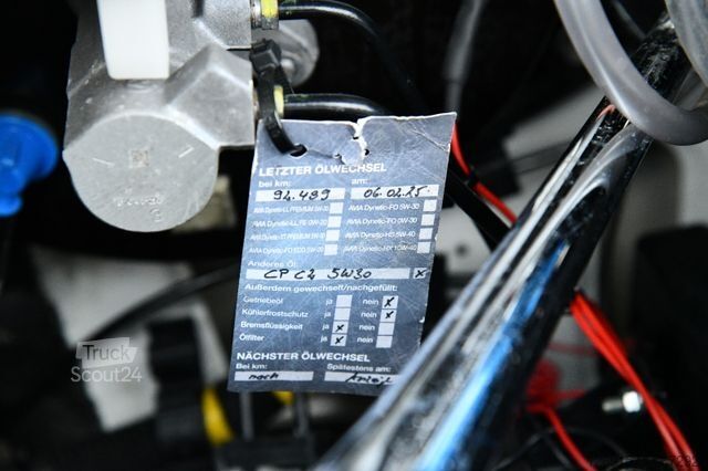 Tippbil skåpbil IVECO Daily 35S140 DoKa Dreiseitenkipper RWD AHK 3,5T