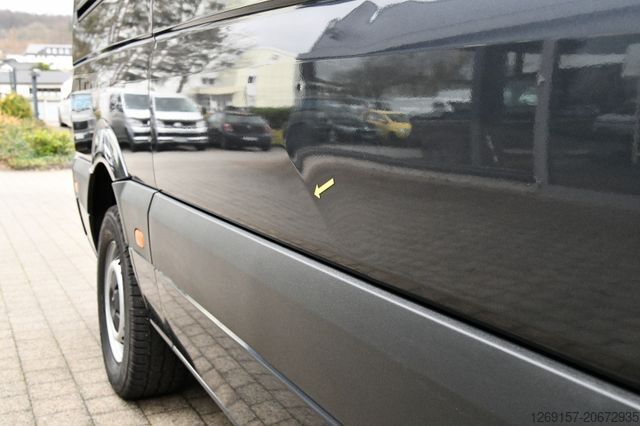 Минибус MERCEDES-BENZ Sprinter 316 CDI Kombi L2H2 9-Sitze Navigation