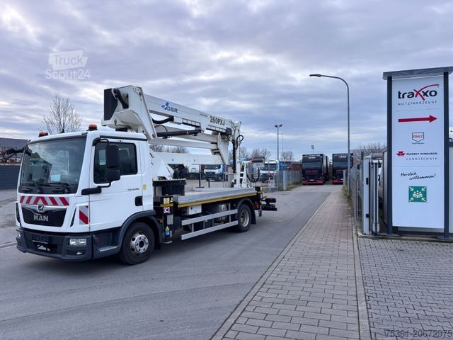 Arbetsplattform lastbil MAN TGL 8.180 GSR Gelenkteleskop 26 Meter