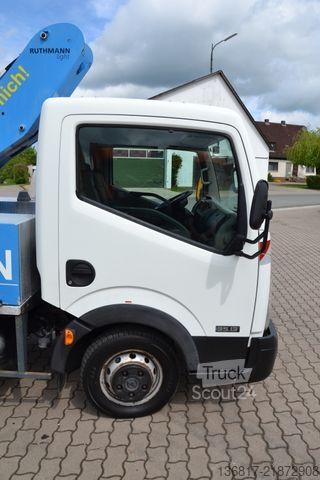 Uz kravas automobiļa uzstādīta darba platforma NISSAN Capstar 35.13 / Ruthmann Pickup 110 / AH 11 m